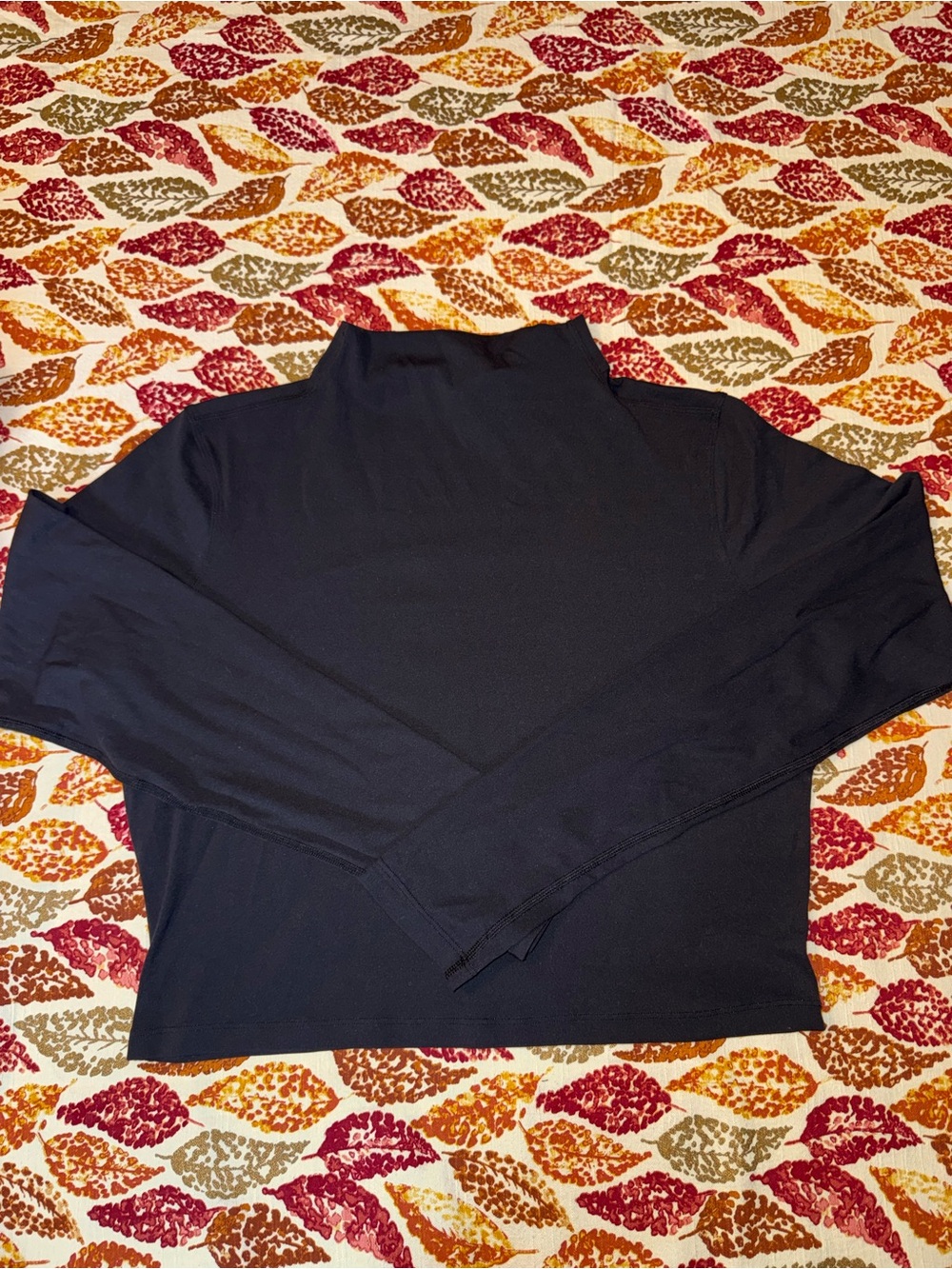 Lululemon Women’s Nulu Soft  Mock Neck Cropped Longsleeve